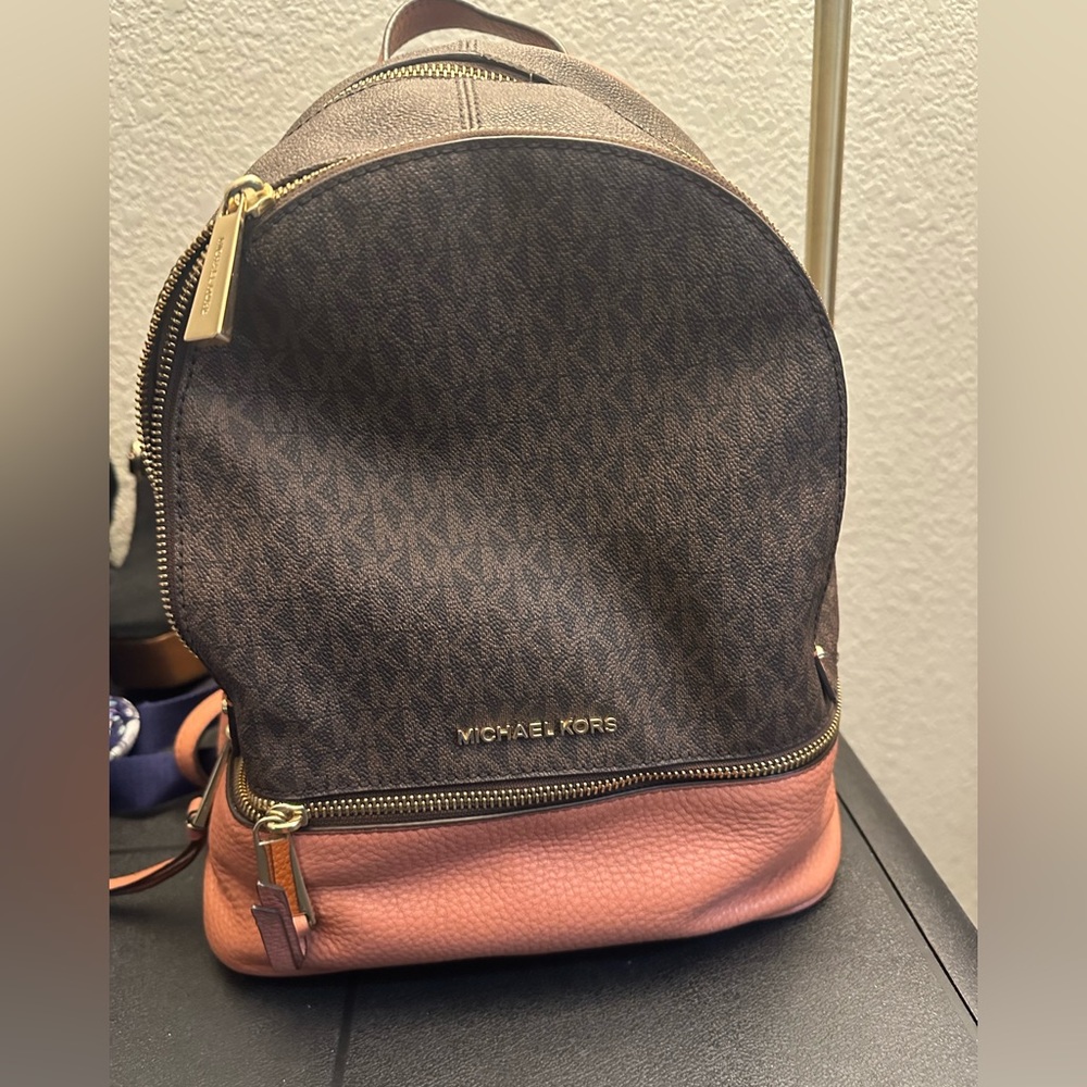 Pre-loved Michael Kors Brown and Pink Women's Backpack